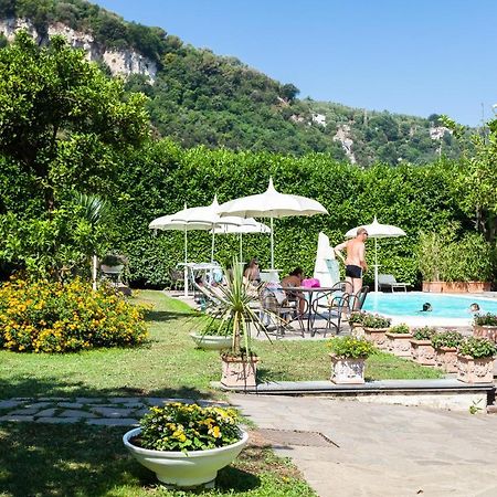 Casa Sorrento, Immerso Nel Verde A Pochi Passi Dal Centro ภายนอก รูปภาพ
