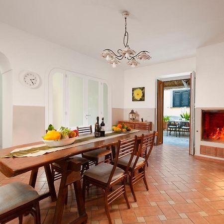 Casa Sorrento, Immerso Nel Verde A Pochi Passi Dal Centro ภายนอก รูปภาพ