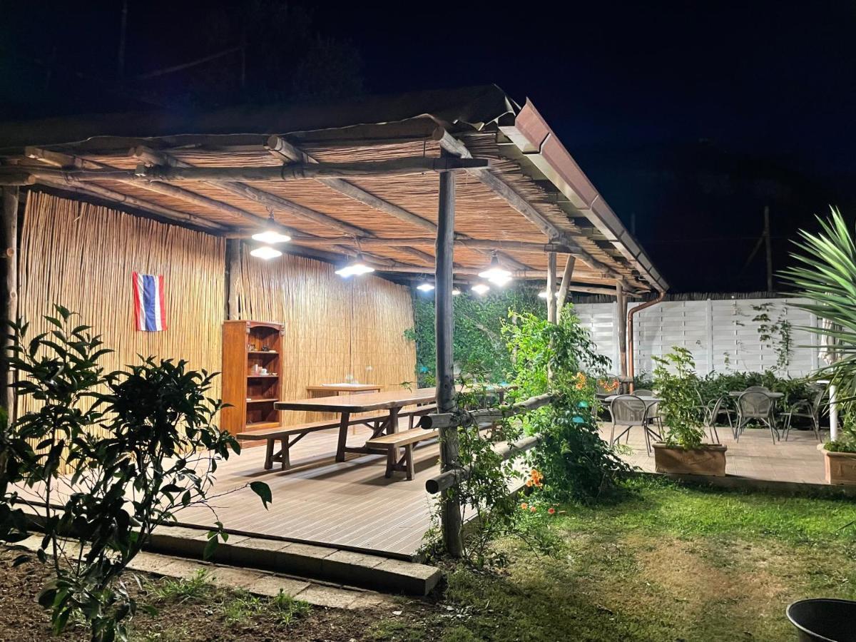 Casa Sorrento, Immerso Nel Verde A Pochi Passi Dal Centro ภายนอก รูปภาพ